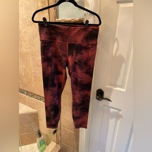 Athleta Ice Dye 7/8 Tight. Gently worn. Size L.